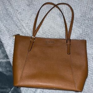 Michael Kors tote camel color